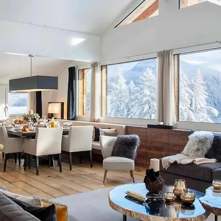 Ski In Ski Out Chalet فيلة دافوس