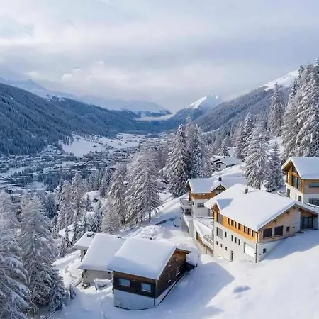 فيلة Ski In Ski Out Chalet دافوس